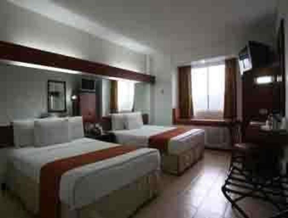 Microtel By Wyndham Baguio Багио Номер фото